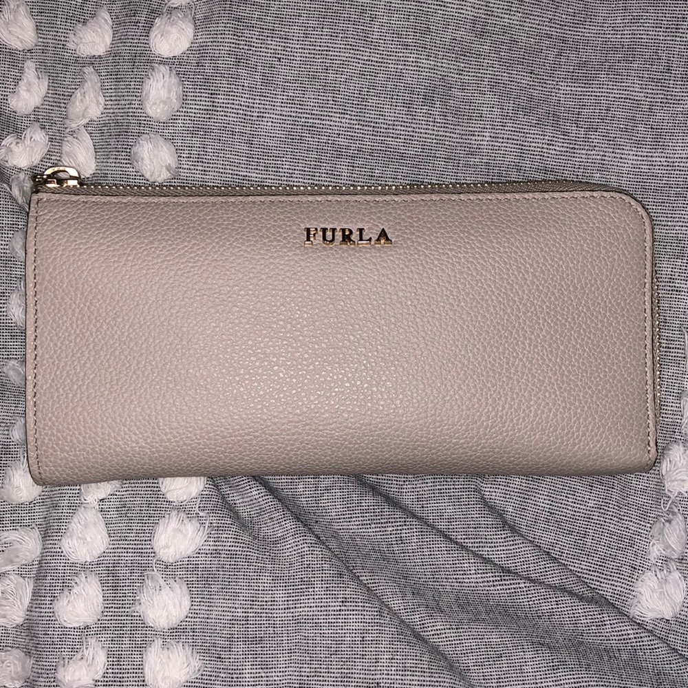 Leather FURLA wallet - like new